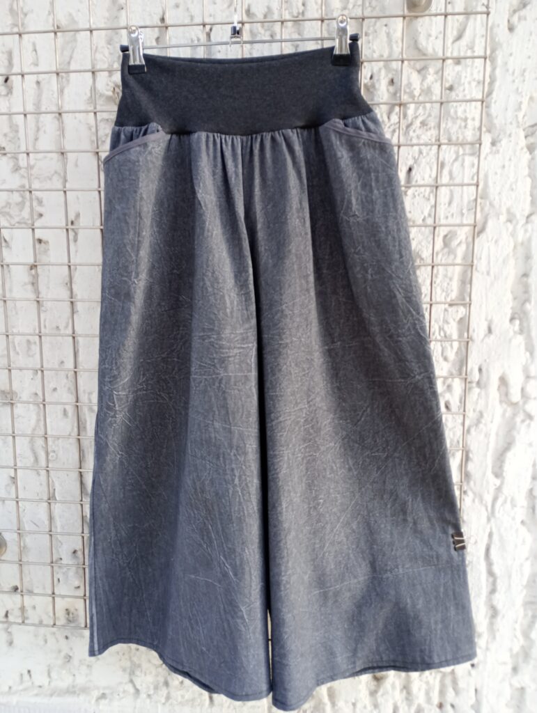 Culotte Hose grau handmade